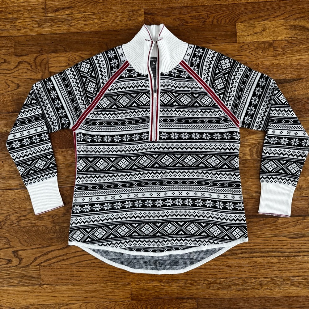 NWOT Eddie Bauer Black and White Knit V-neck Sweater - Size L
